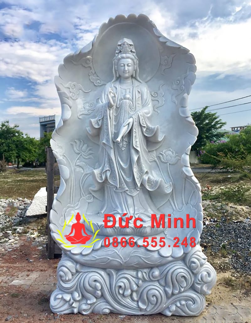Tượng Quán Thế Âm Đá Trắng Nguyên Khối Tinh Tế Tại Thái Bình