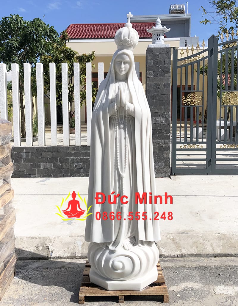 Tượng Đức Mẹ Maria Chắp Tay Đá Cẩm Thạch Nguyên Khối Trắng Đẹp