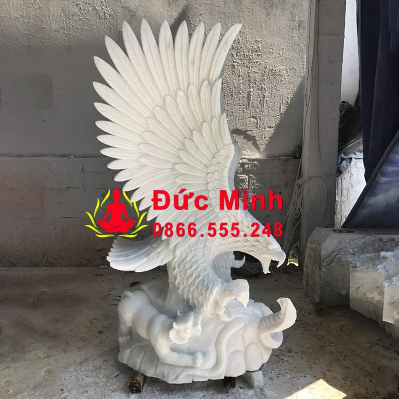 Tượng Đại Bàng Đá Săn Rắn Phong Thủy Đá Non Nước Đẹp