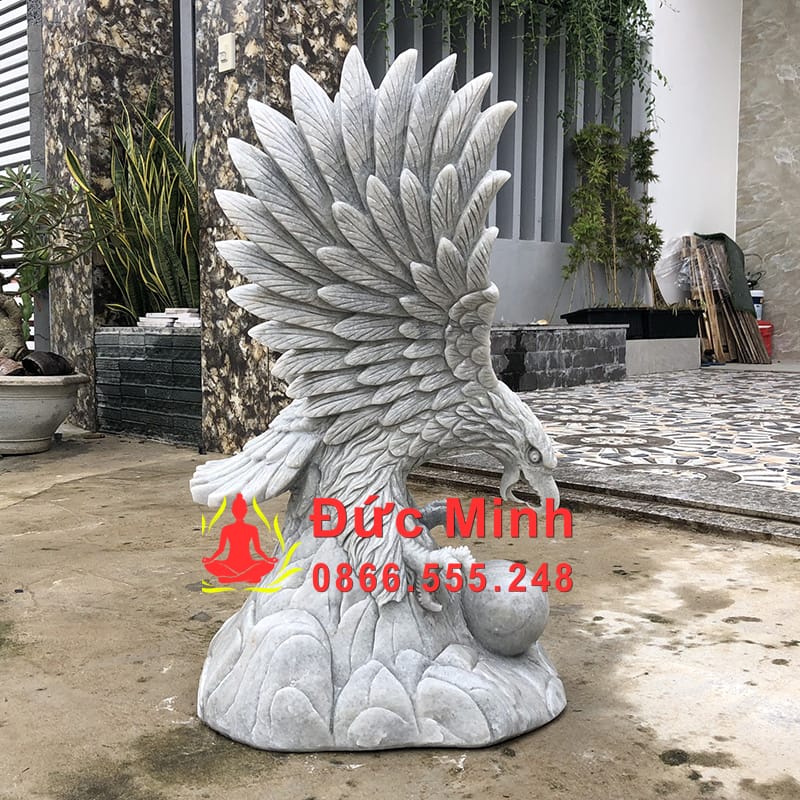 tuong-dai-bang-da-phong-thuy-dang-canh-da-trang-xanh-dep