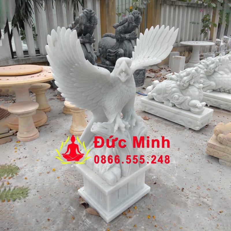 tuong-dai-bang-da-phong-thuy-dep-tai-binh-duong