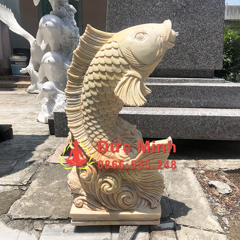 Tượng Cá Chép Đá Vàng Nguyên Khối Đẹp