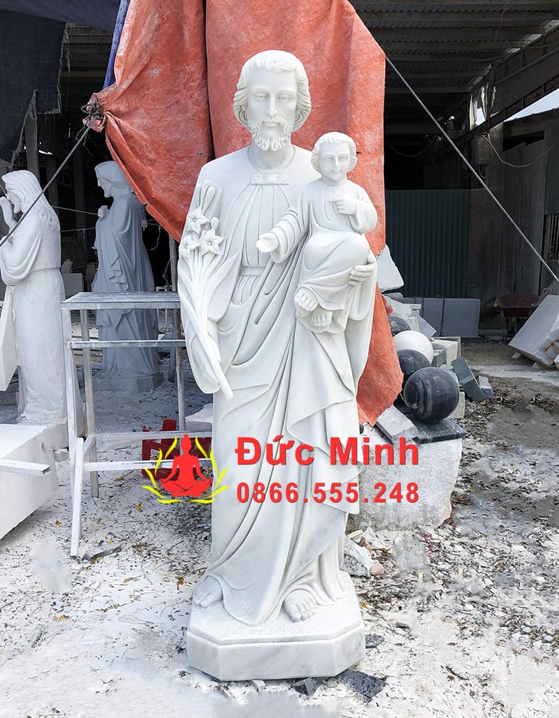 Tượng Thánh Giuse Bế Chúa Bằng Đá Tự Nhiên Nguyên Khối Đẹp