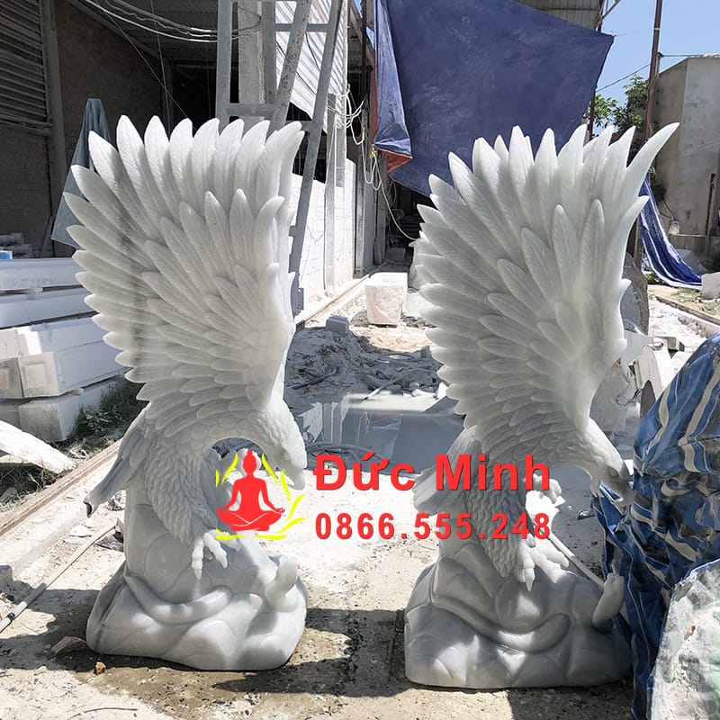 Tượng Đại Bàng Đá Phong Thủy Tung Cánh Cao 1m