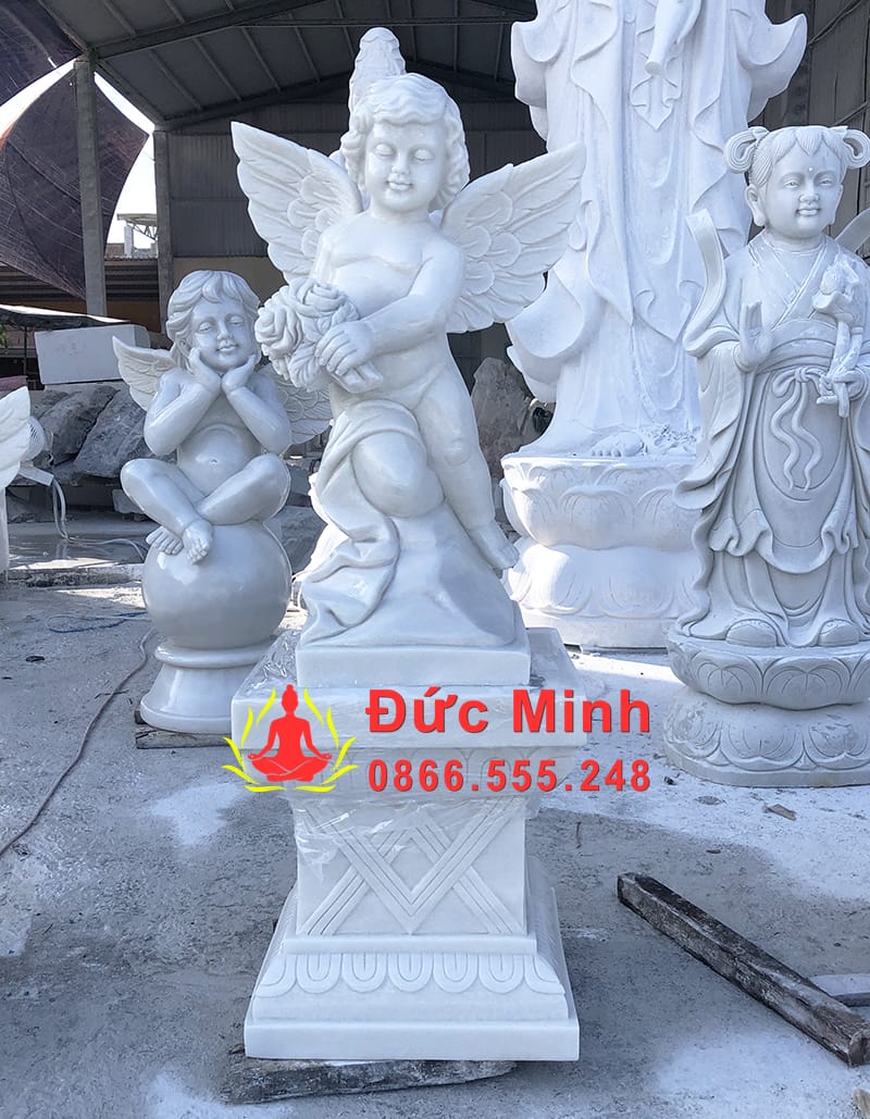 Tượng Thiên Thần Ôm Bó Hoa Đá Tự Nhiên Trắng Đẹp