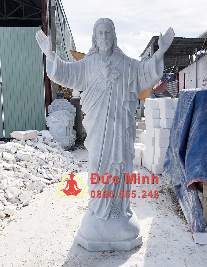 Tượng Chúa Thánh Tâm Dáng Tay Đá Cẩm Thạch Nguyên Khối Tp Hồ Chí Minh