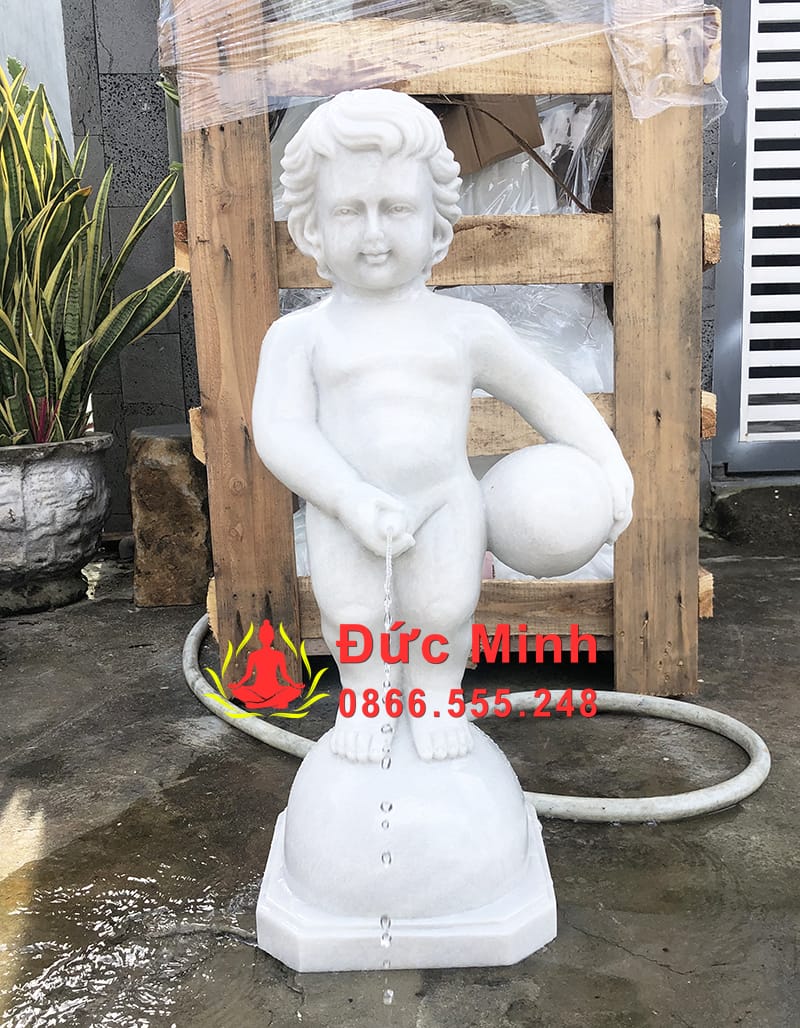 Tượng Cậu Bé Đứng Tè Manneken Pis Đá Cẩm Thạch Trắng