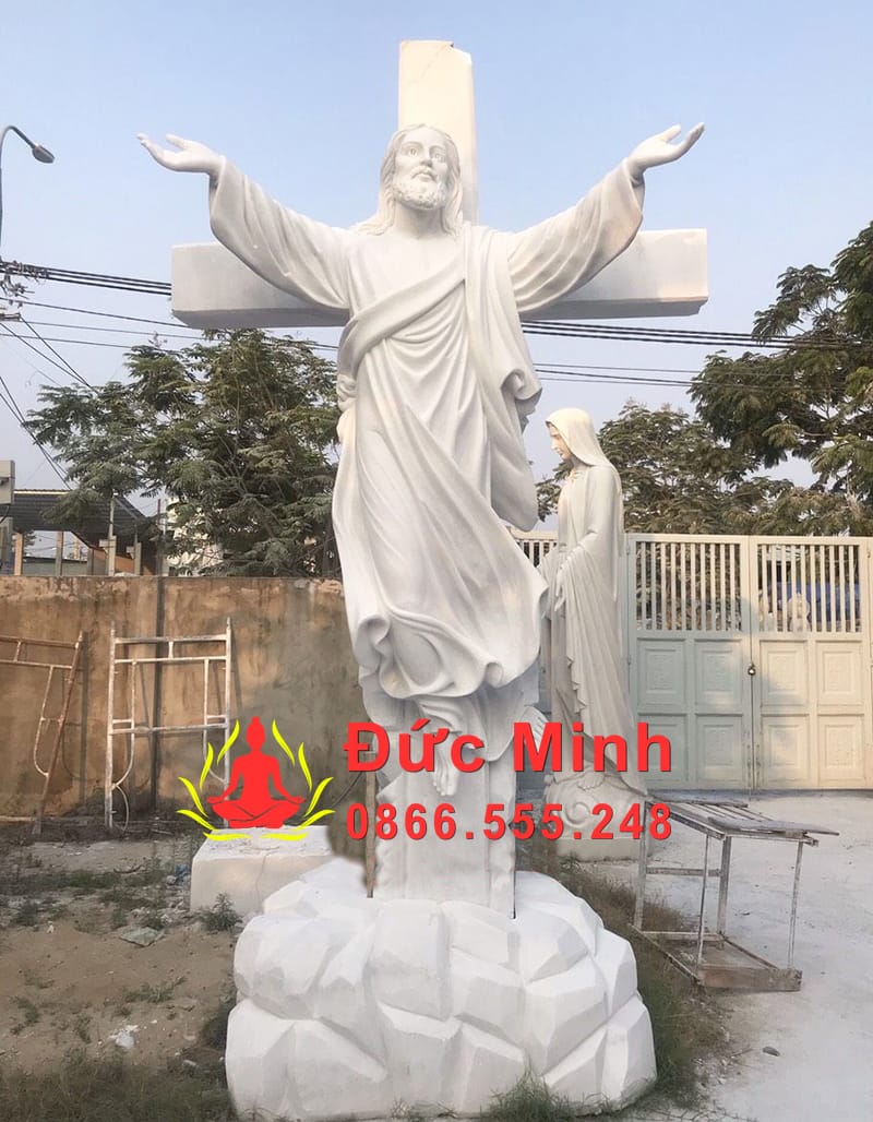 mau-tuong-chua-phuc-sinh-bang-da-cam-thach-dep-chat-luong
