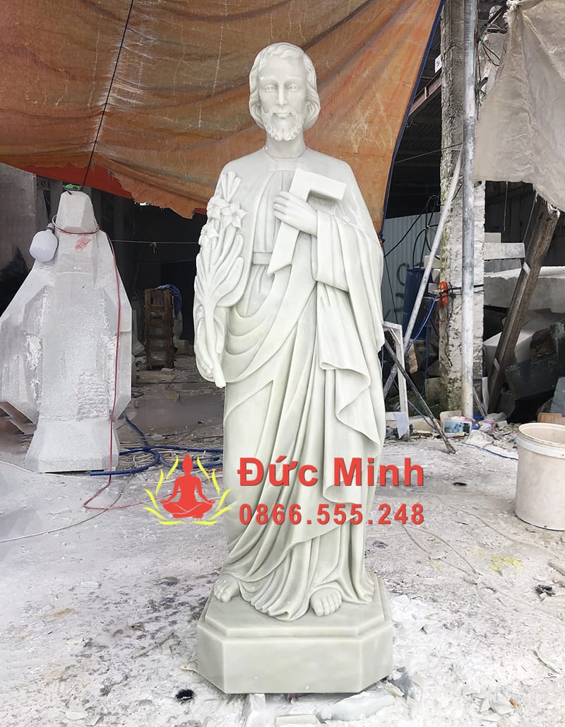 Tượng Thánh Cả Giuse Thợ Bằng Đá Cẩm Thạch Nguyên Khối Đẹp Tại Sài Gòn