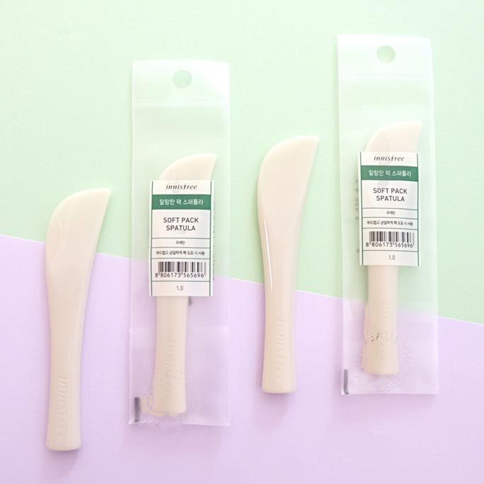 Que Đắp Mặt Nạ Innisfree Soft Pack Spatula