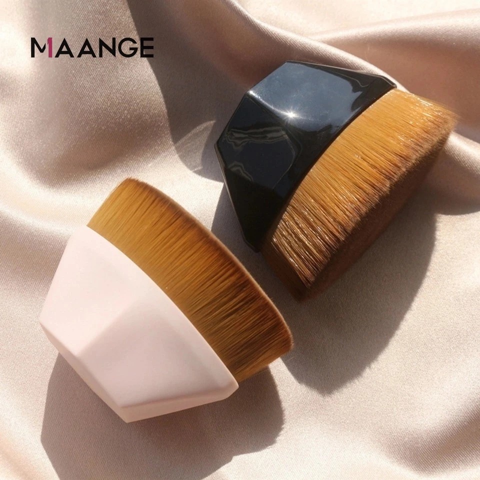 MAANGE - Cọ Tán Kem Nền Đầu Bằng/Bàn Chải 5802