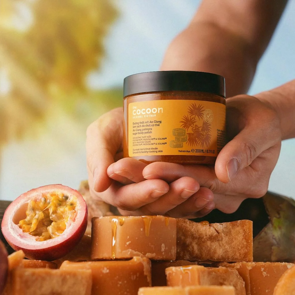 Tẩy Da Chết Toàn Thân Cocoon Đường Thốt Nốt An Giang Palmyra Palm Sugar Body Polish 200ml