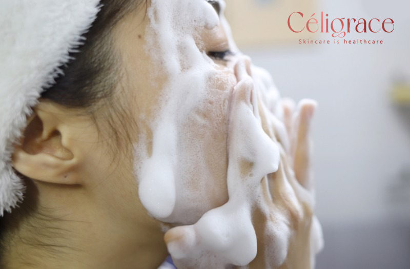 Sữa Rửa Mặt Senka Tạo Bọt Chiết Xuất Tơ Tằm Trắng Perfect Whip Facial Foam Wash
