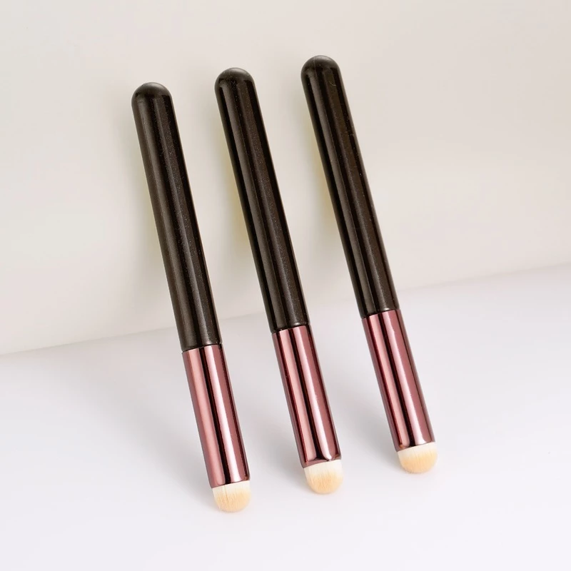 Cọ Tán Môi Đầu Tròn Lùn JARY Round Headred Lip Brush - Kèm Túi