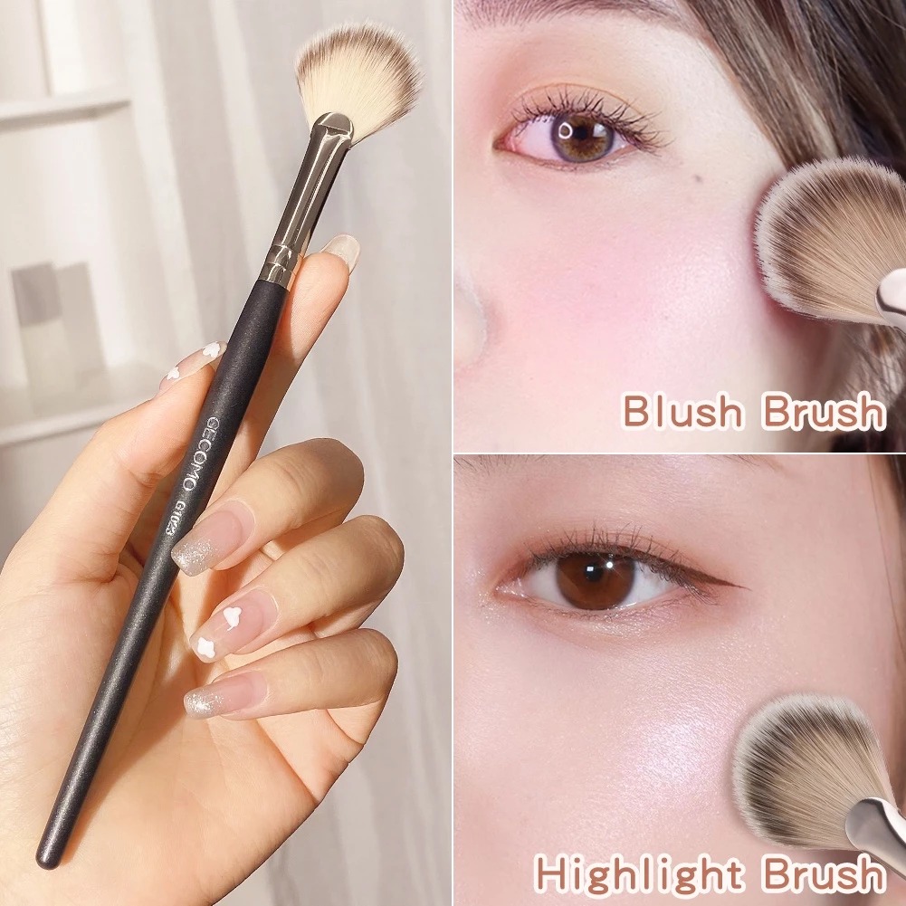 Cọ GECOMO Bắt Sáng Và Tán Phấn Má Hồng Hình Quạt G1023