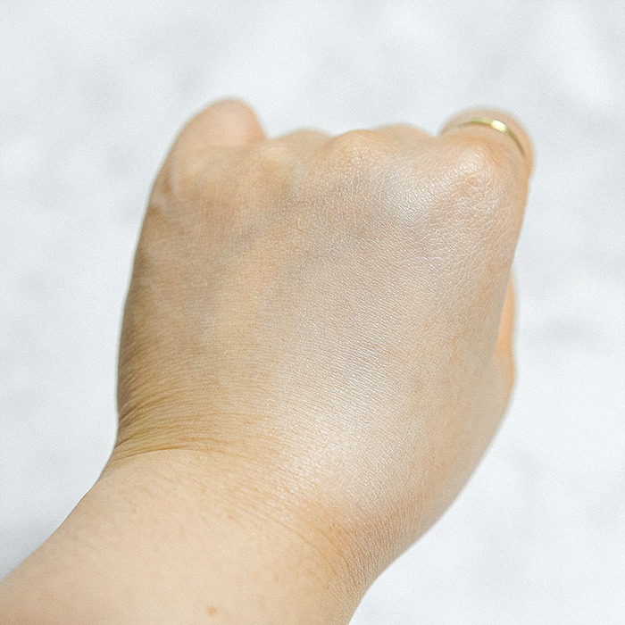 Kem Dưỡng Gilaa Nâng Tông Sáng Khỏe Saffron Healthy White Tone Up Cream Sun Block SPF22