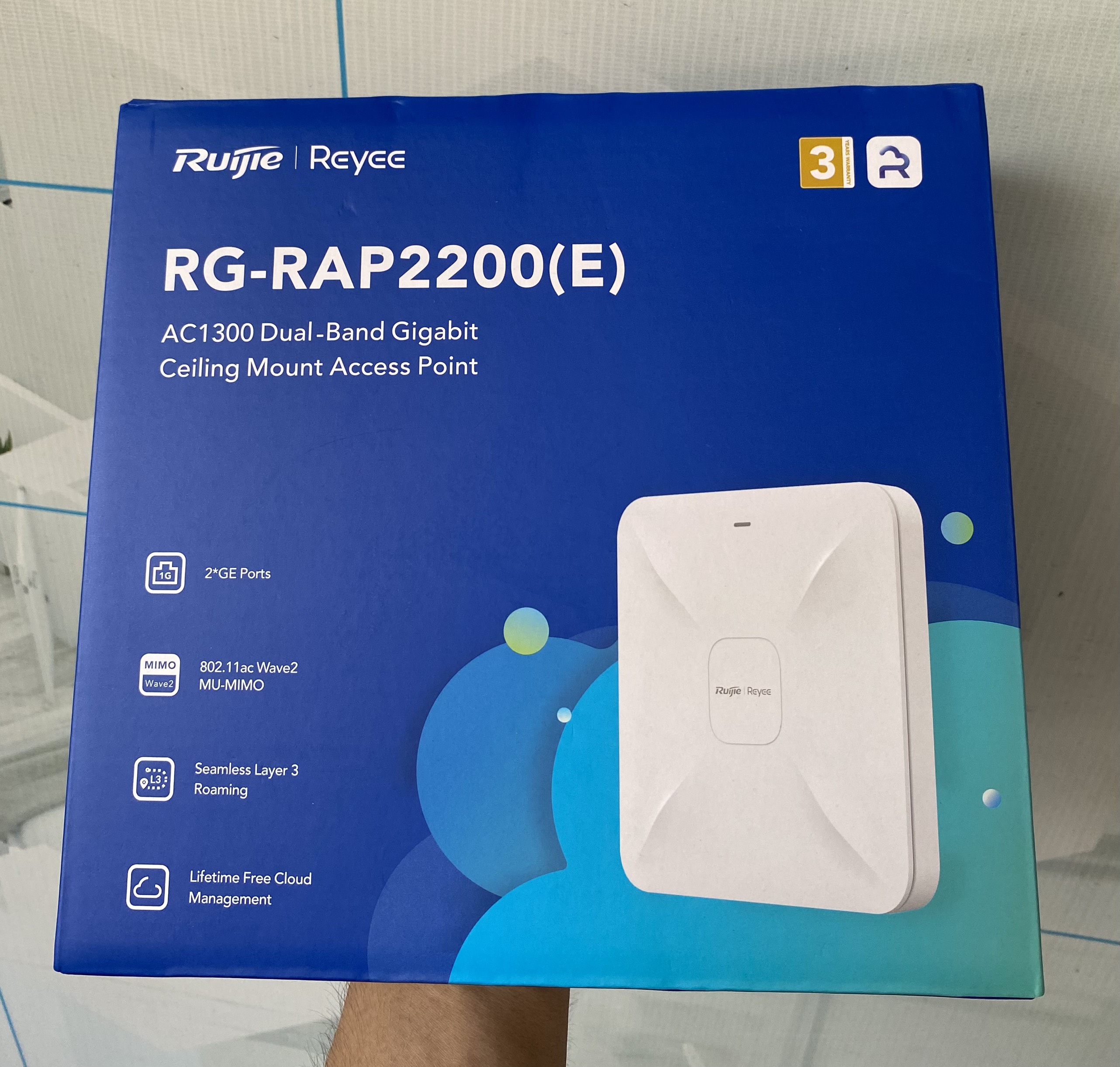 Thiết bị thu phát Wifi ốp trần hoặc gắn tường RG-RAP2200 ( E )