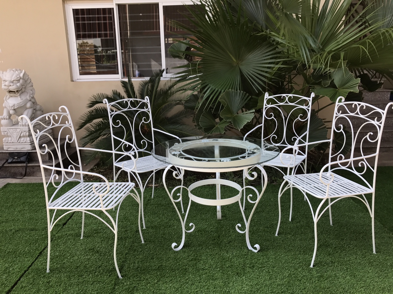 Bàn ghế sắt mỹ thuật giá rẻ