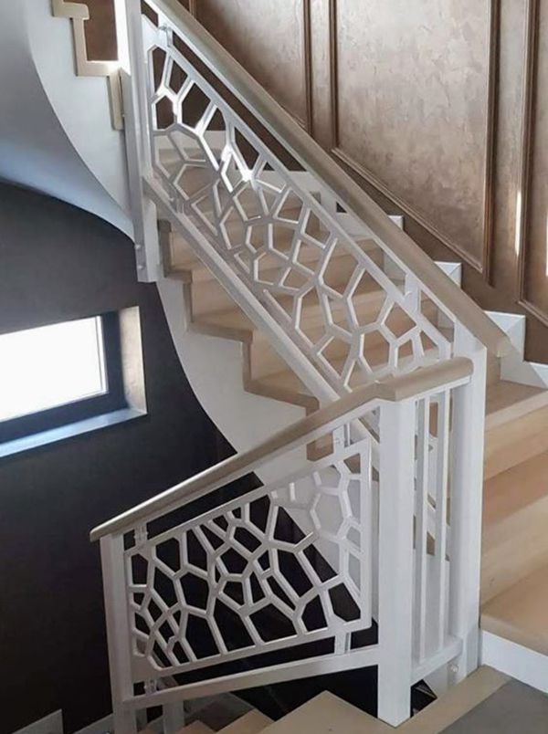 Tại sao lại sử dụng cầu thang sắt CNC cho nội thất ngôi nhà?