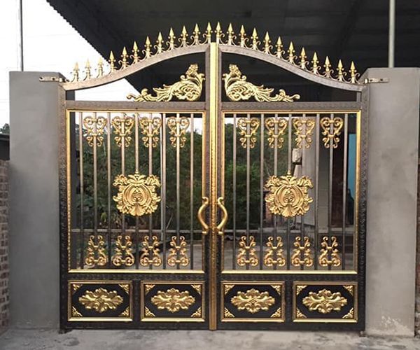 Top 40 Mẫu Cổng Inox Mạ Màu Nghệ Thuật Đẹp, Sang Trọng, Đẳng Cấp