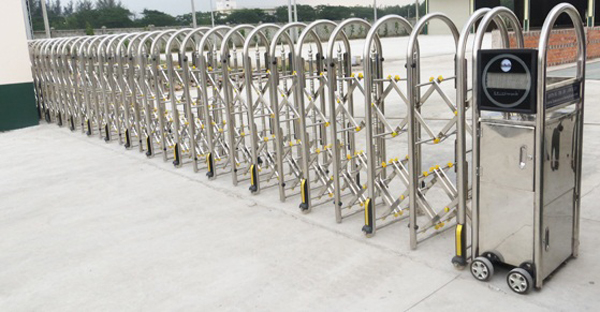 Cổng xếp inox là gì?