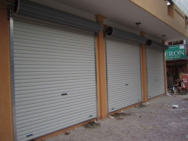 Năm nguyên nhân và cách khác phục sự cố của cửa cuốn tấm liền