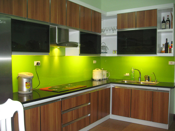 Một số ưu điểm khi sử dụng kính ốp bếp