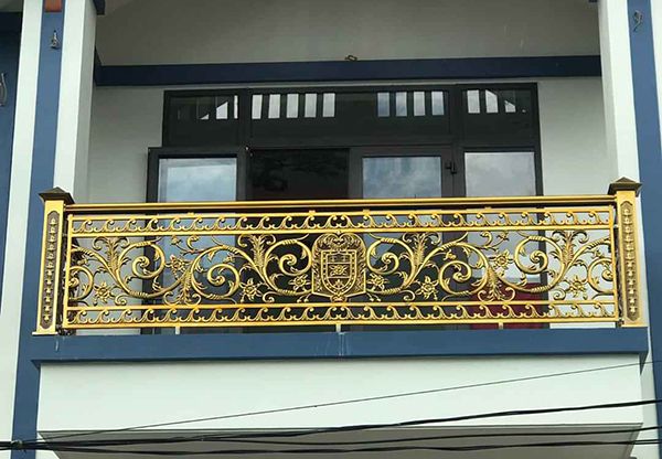 Tổng Hợp 50 Mẫu Lan Can Ban Công Nhôm Đúc Đẹp, Sang Trọng