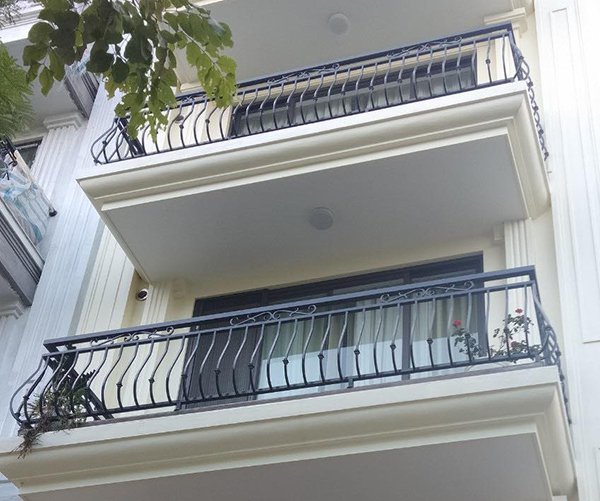 Lan can sắt trong thiết kế nội thất