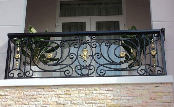 Sản phẩm lan can ban công sắt mỹ thuật