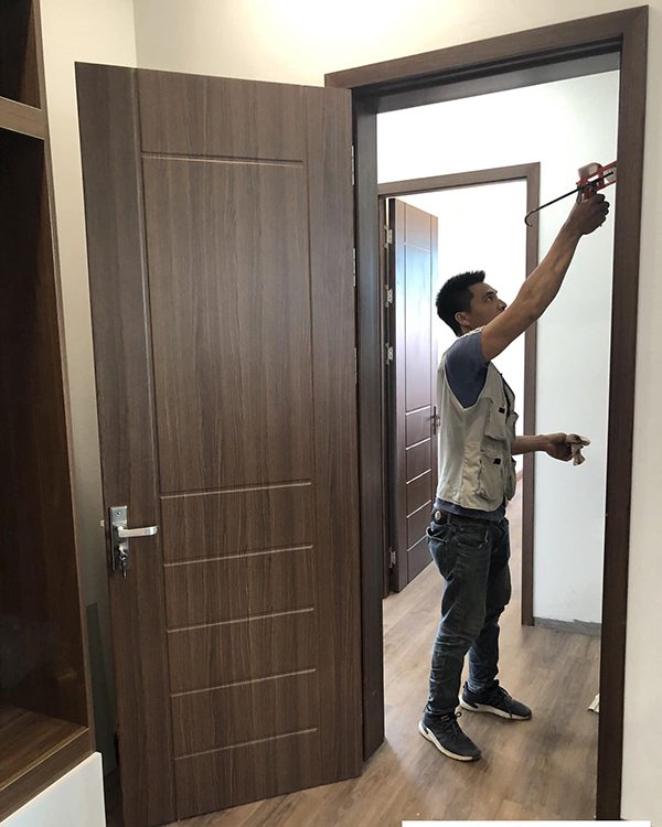 Một Số Lưu Ý Khi Lắp Đặt Cửa Gỗ Nhựa Composite