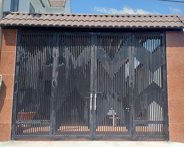 Những ưu điểm khi sử dụng cửa cổng sắt