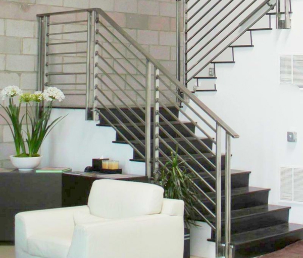 Lan can cầu thang inox