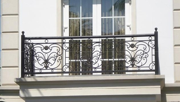 Lan can sắt mỹ thuật trang trí cho ngôi nhà của bạn