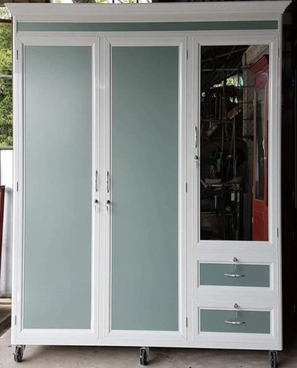 Khám Phá 30 Mẫu Tủ Nhôm Đựng Quần Áo Đẹp Đến Không Ngờ.