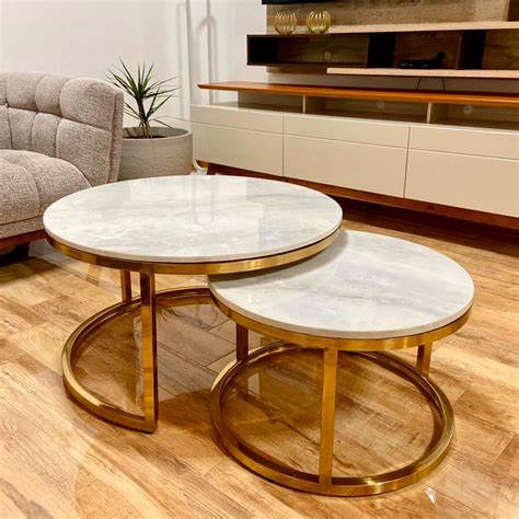 Bàn trà mạ vàng