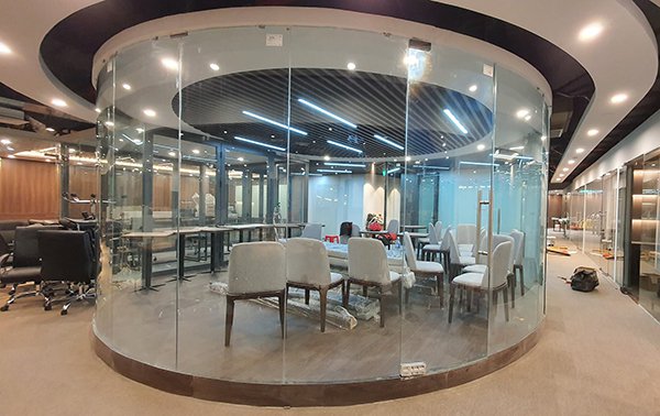 Báo Giá Thi Công Lắp Đặt Vách Kính Cường Lực Giá Rẻ Mới Nhất