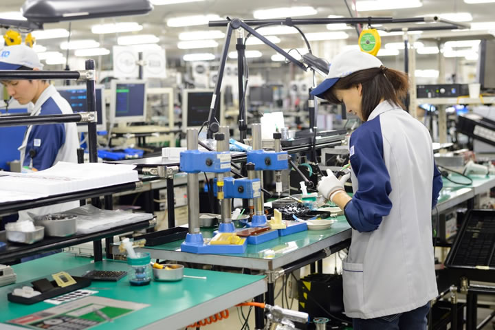 01 NAM + 06 NỮ LINH KIỆN NHỰA Ô TÔ TẠI SINZUOKA