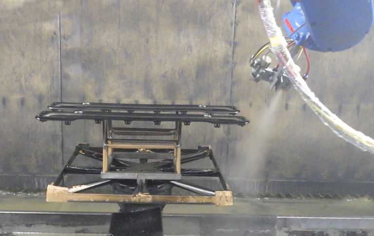 03 NAM + 02 NỮ SƠN LINH KIỆN NHỰA Ô TÔ