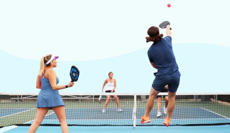 Hướng dẫn cách đỡ lốp bóng Pickleball hiệu quả nhất