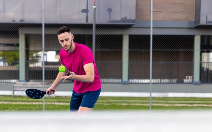 Tổng hợp các lỗi giao bóng trong Pickleball phổ biến nhất
