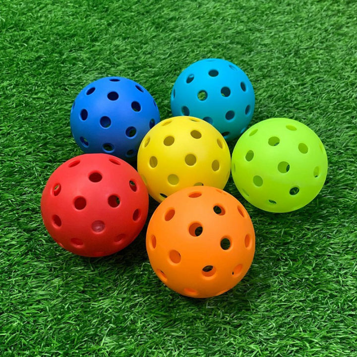 Bóng Pickleball thi đấu tiêu chuẩn: Khái niệm, Phân loại, Cách chọn mua