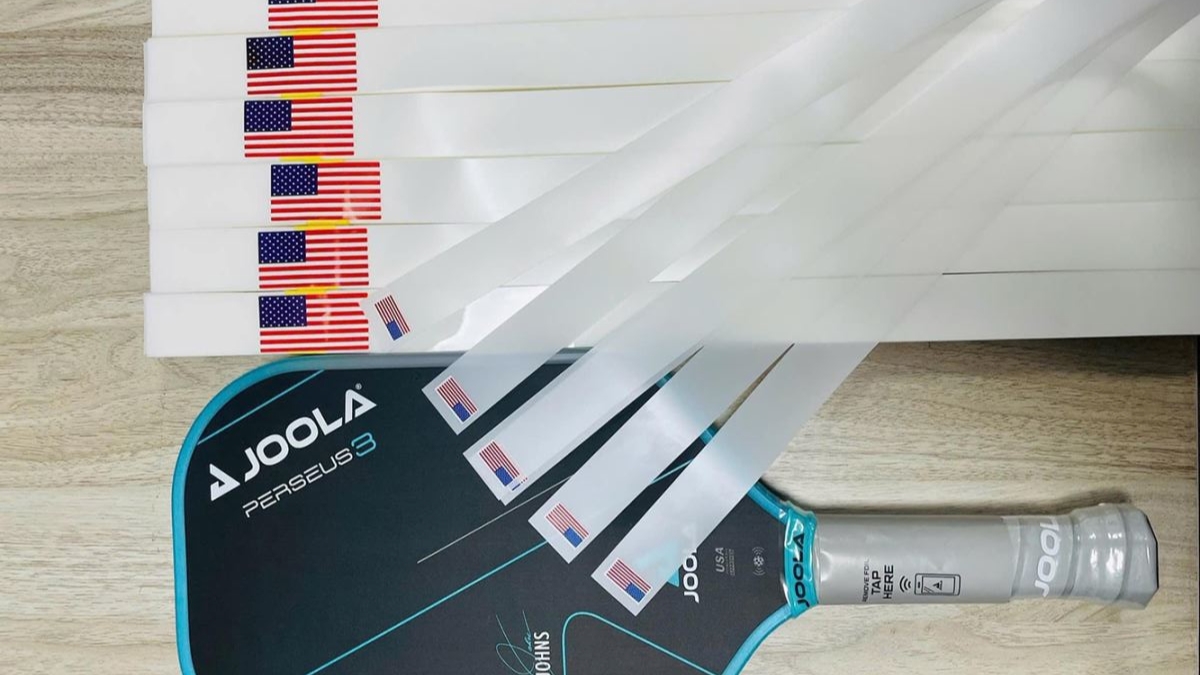 Hướng dẫn dán viền vợt Pickleball đúng cách, giúp bảo vệ vợt bền lâu