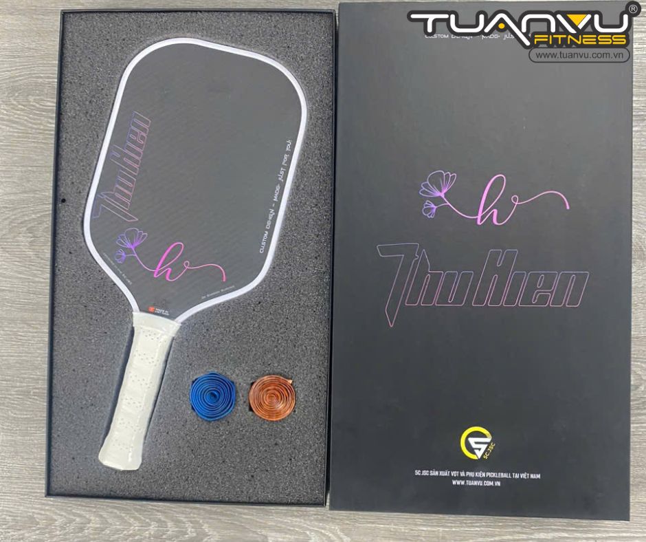 Vợt Pickleball Carbon 3K biếu sếp