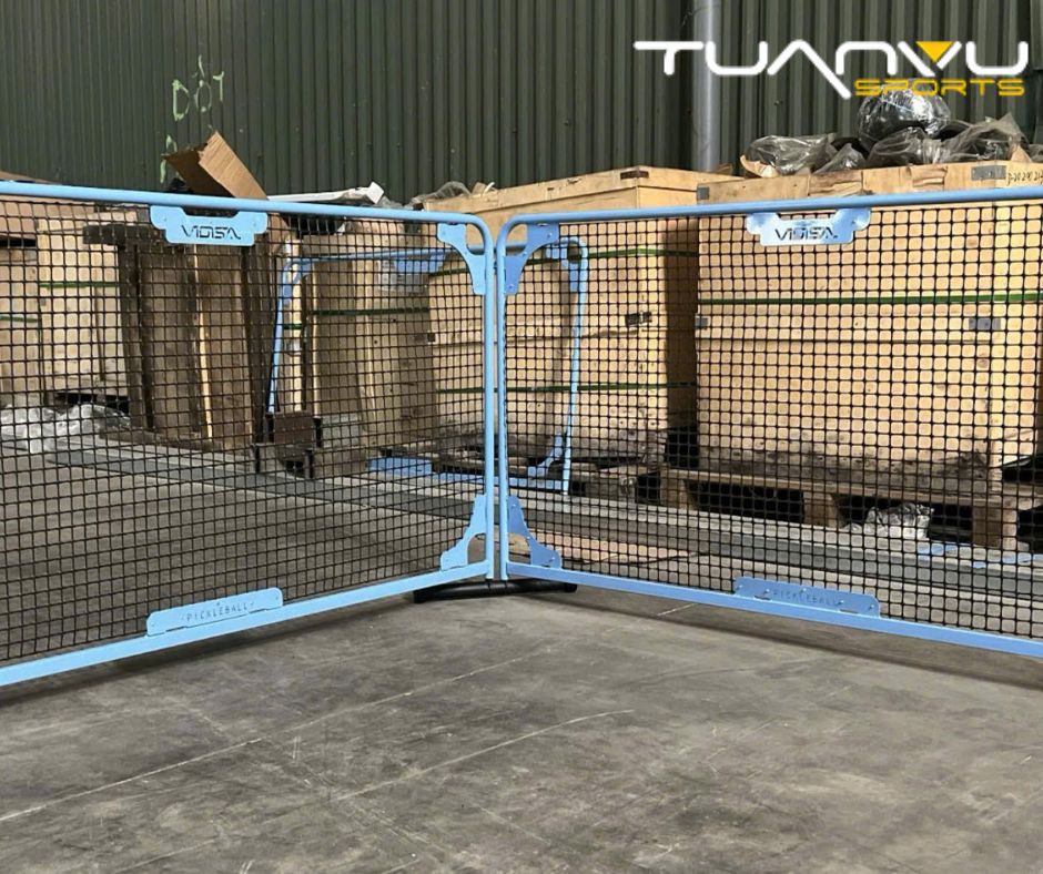 Dinh chắn bóng pickleball