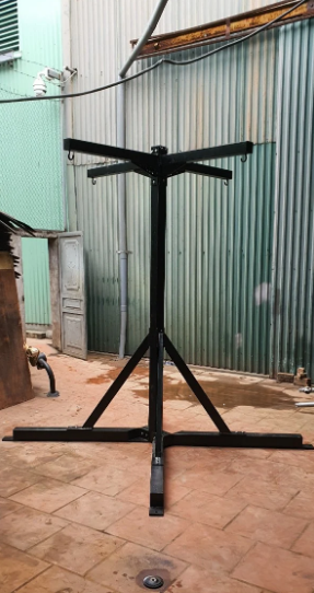 Giá treo bao cát đấm bốc 4 hướng size lớn 90x90
