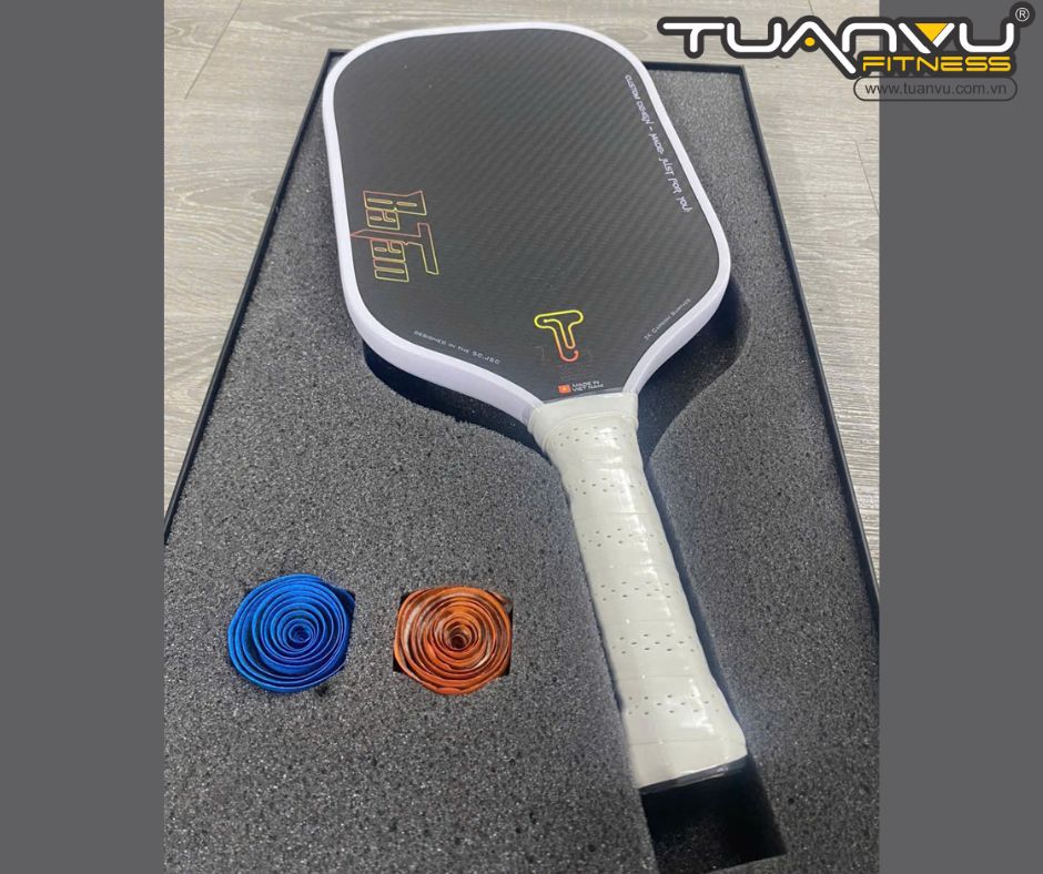 Vợt Pickleball Bá Tân Carbon 3K