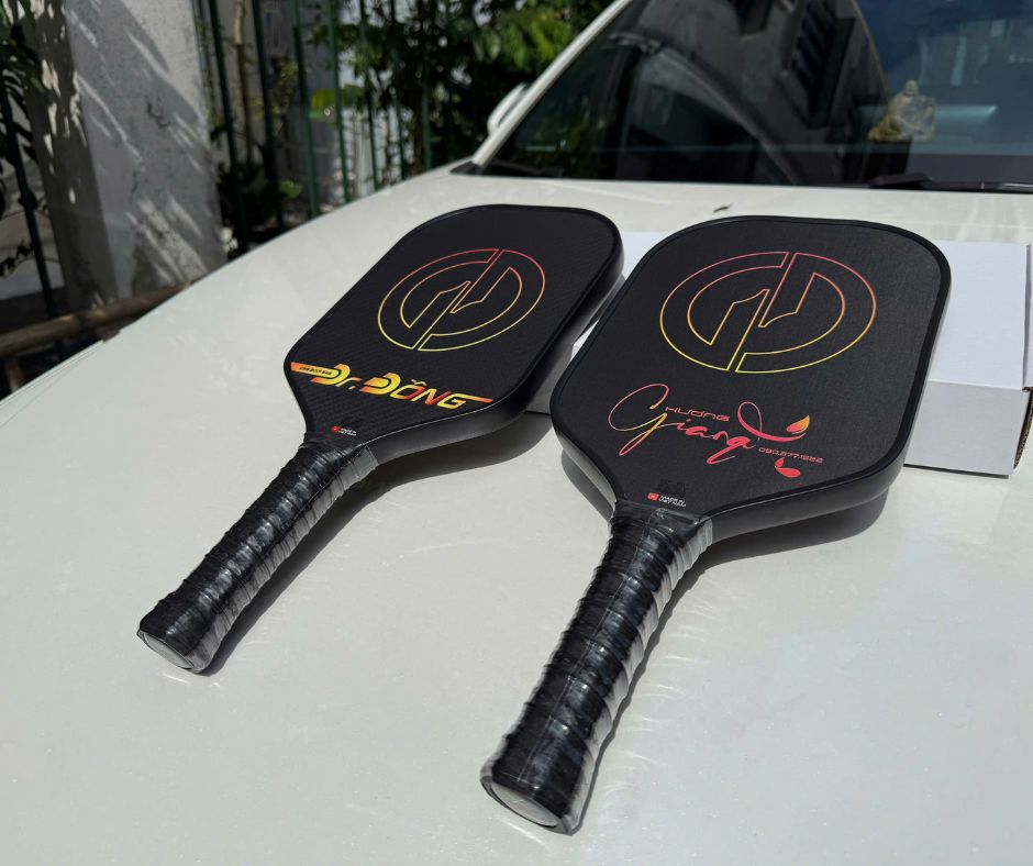 Vợt Pickleball bộ đôi Dr. Đồng & Hương Giang