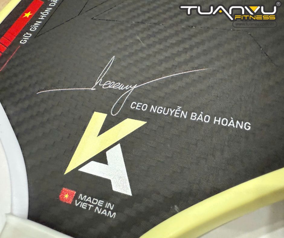 Vợt Pickleball CEO Tập đoàn King ALAN