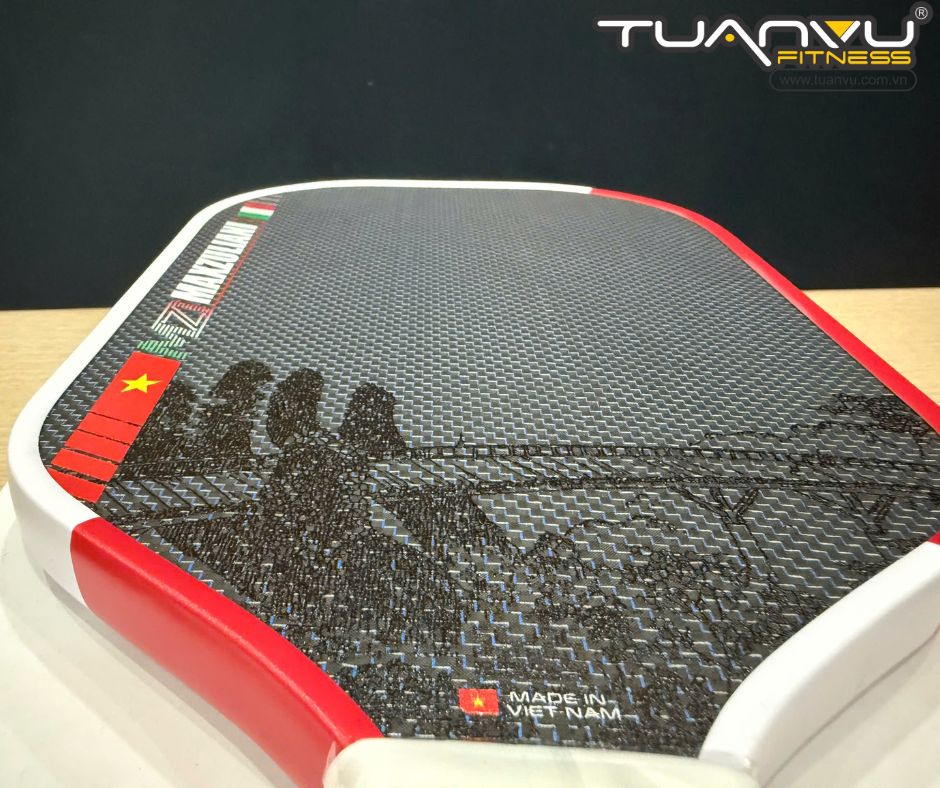 Vợt Pickleball Max Zulian Titan độc bản